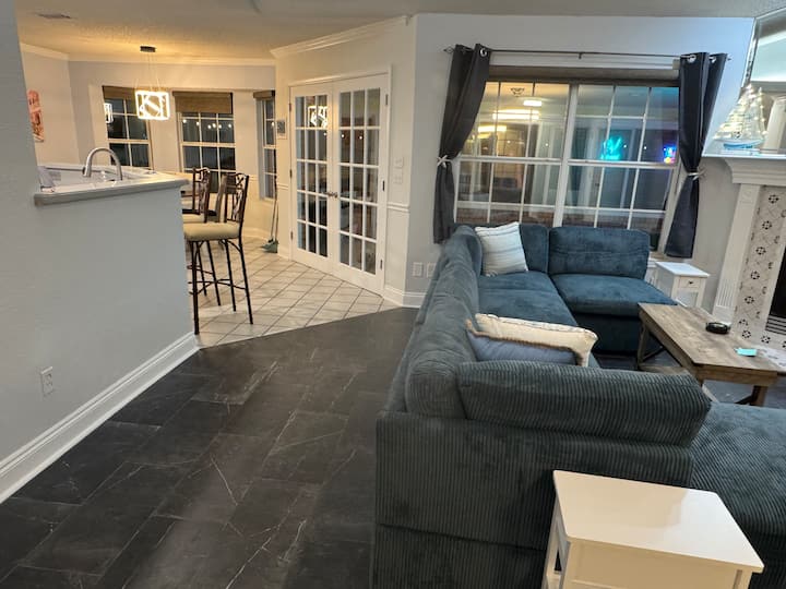 Thresher Retreat-enclosed Saltwater Pool/beach - Navarre, FL