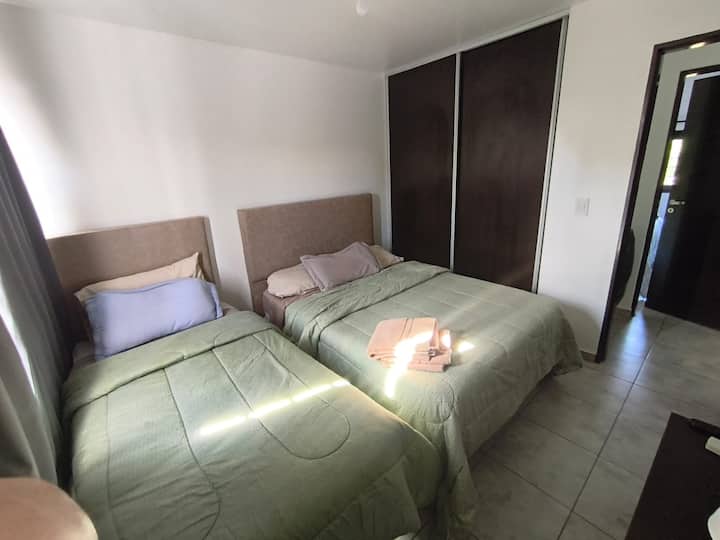 غرفة النوم 2