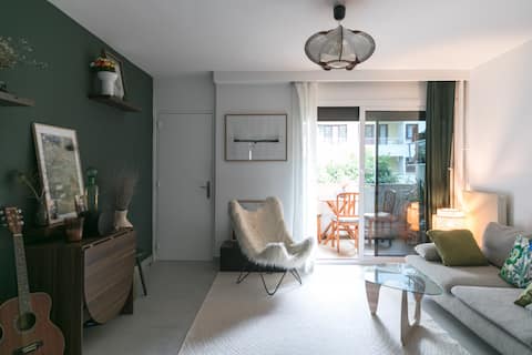 Airbnb performant: Cozy 3-bedroom apartment with Parking & Terrace à Croix D'argent