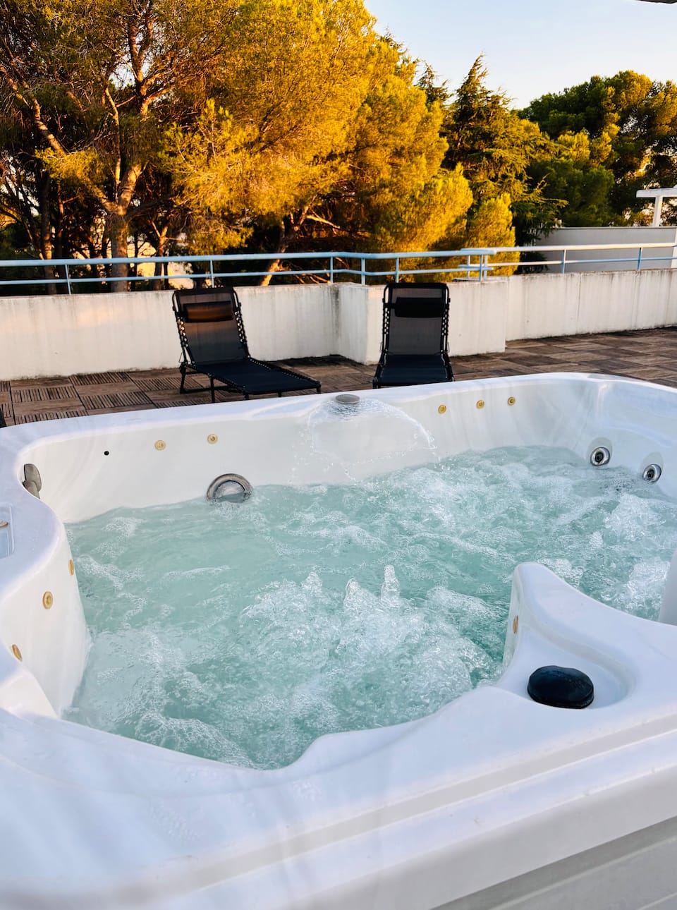 Proximité plage - Jacuzzi - toit terrasse