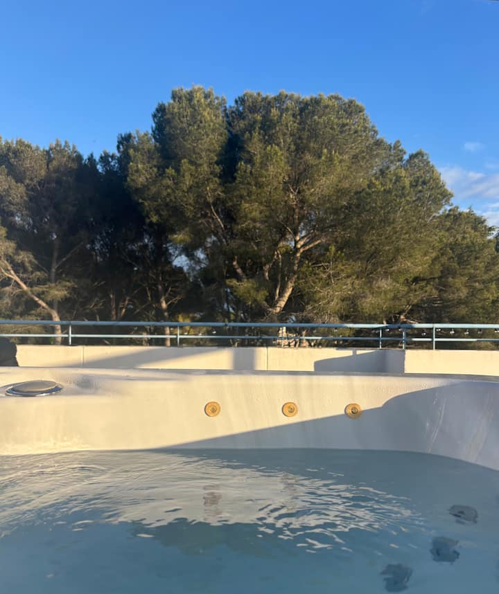 Proximité Plage - Jacuzzi - Toit Terrasse - 4/5prs - Saint-Raphaël