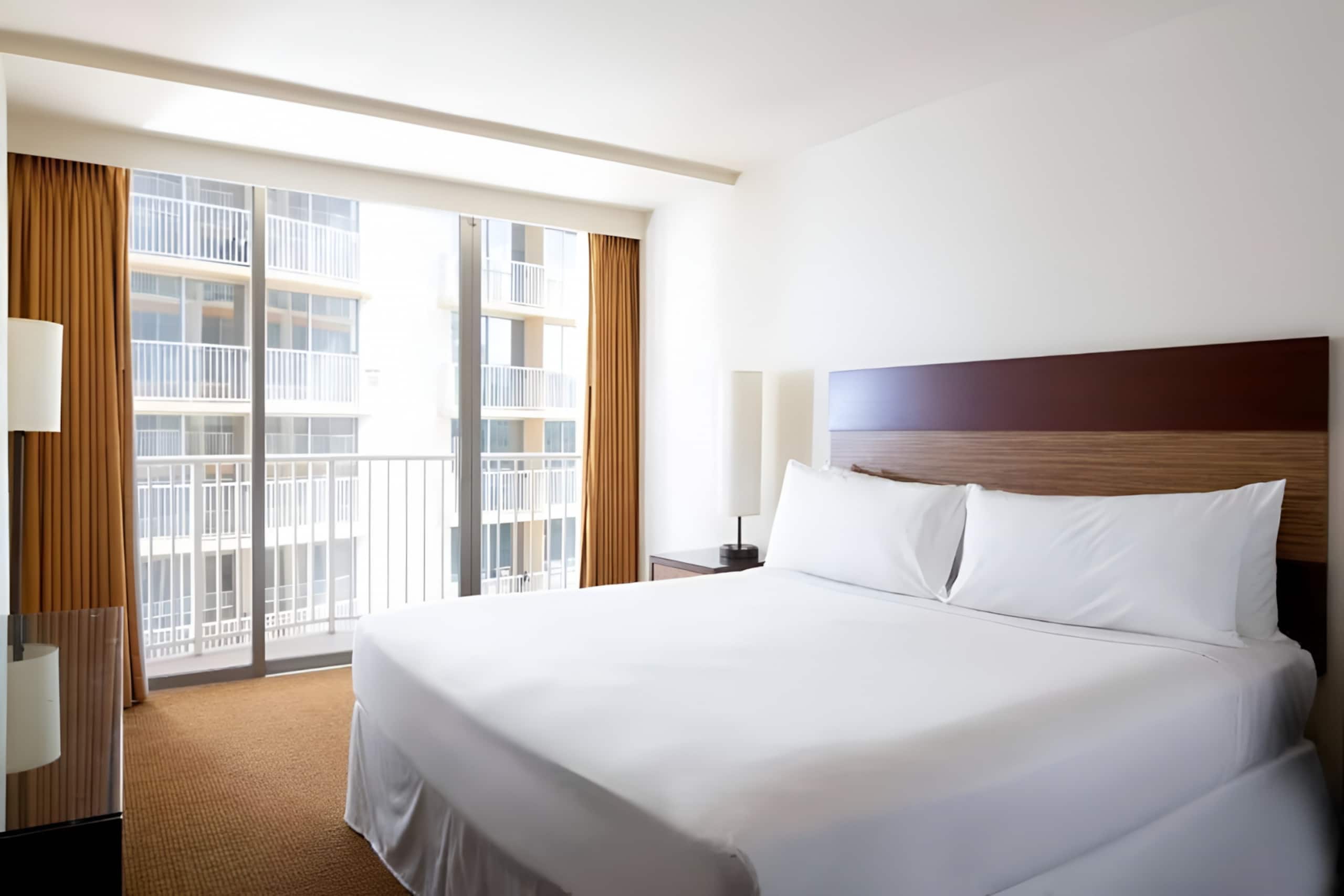 Hotel in Honolulu · ★4.88 · 1 bedroom · 1 bed · 1 private bath - Image 6