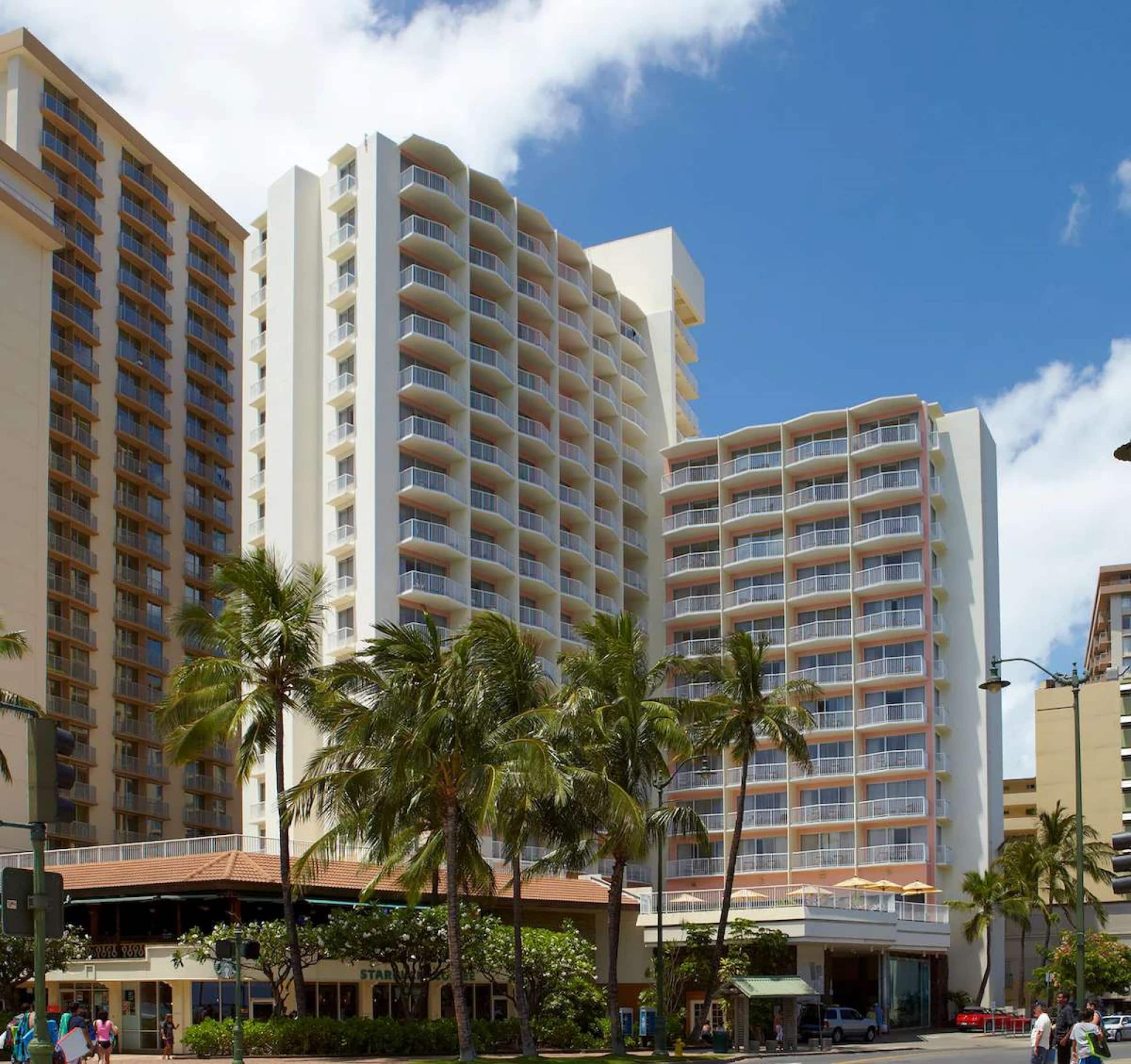 Hotel in Honolulu · ★4.88 · 1 bedroom · 1 bed · 1 private bath - Image 10