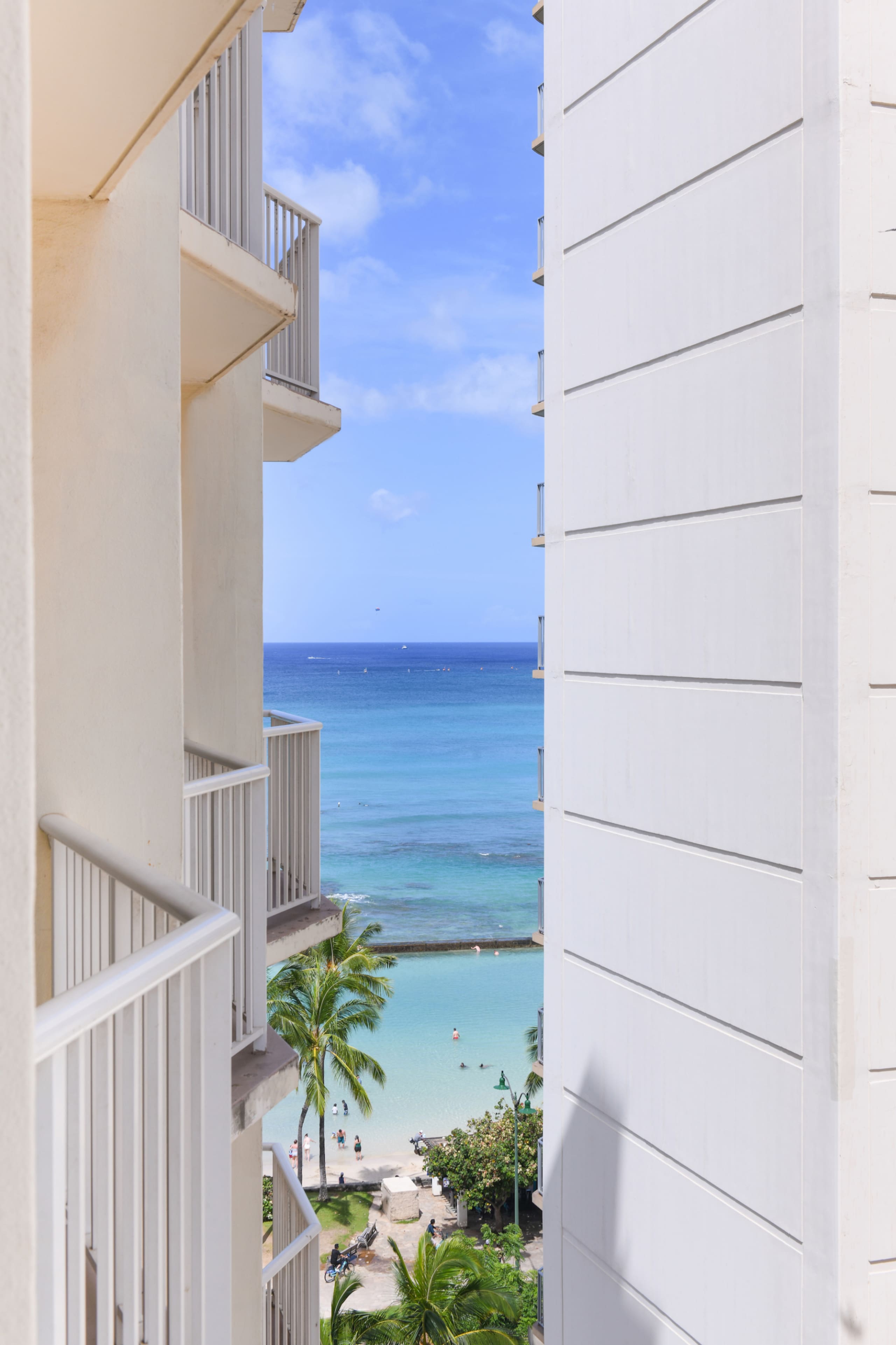 Hotel in Honolulu · ★4.88 · 1 bedroom · 1 bed · 1 private bath - Image 7