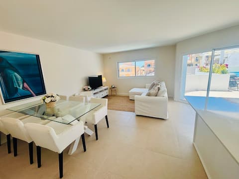Anúncio popular: Fantastic Apt/5 min to Luz Beach em Luz