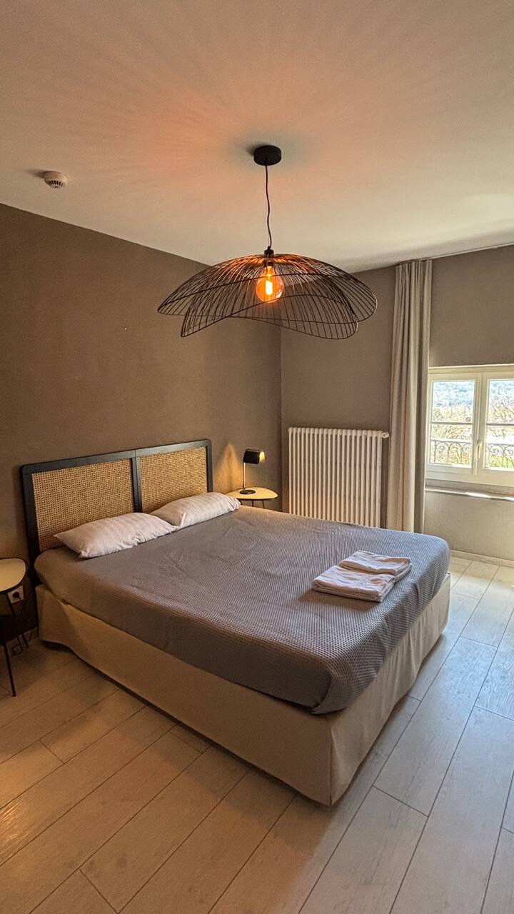 Chambre Double Dans Château - Saint-Jean-en-Royans
