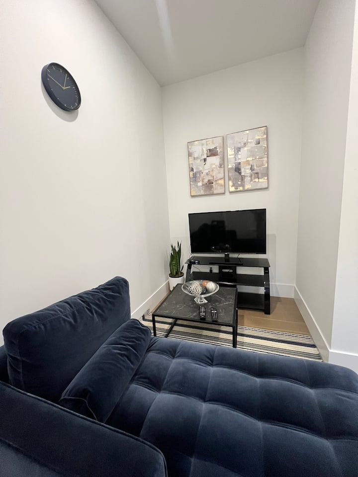 Calm & Cozy Private Suite - Surrey