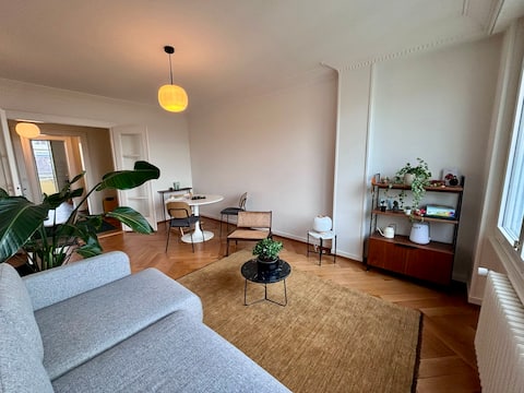 Top performing Airbnb: Apartment - Lausanne gare in Lausanne