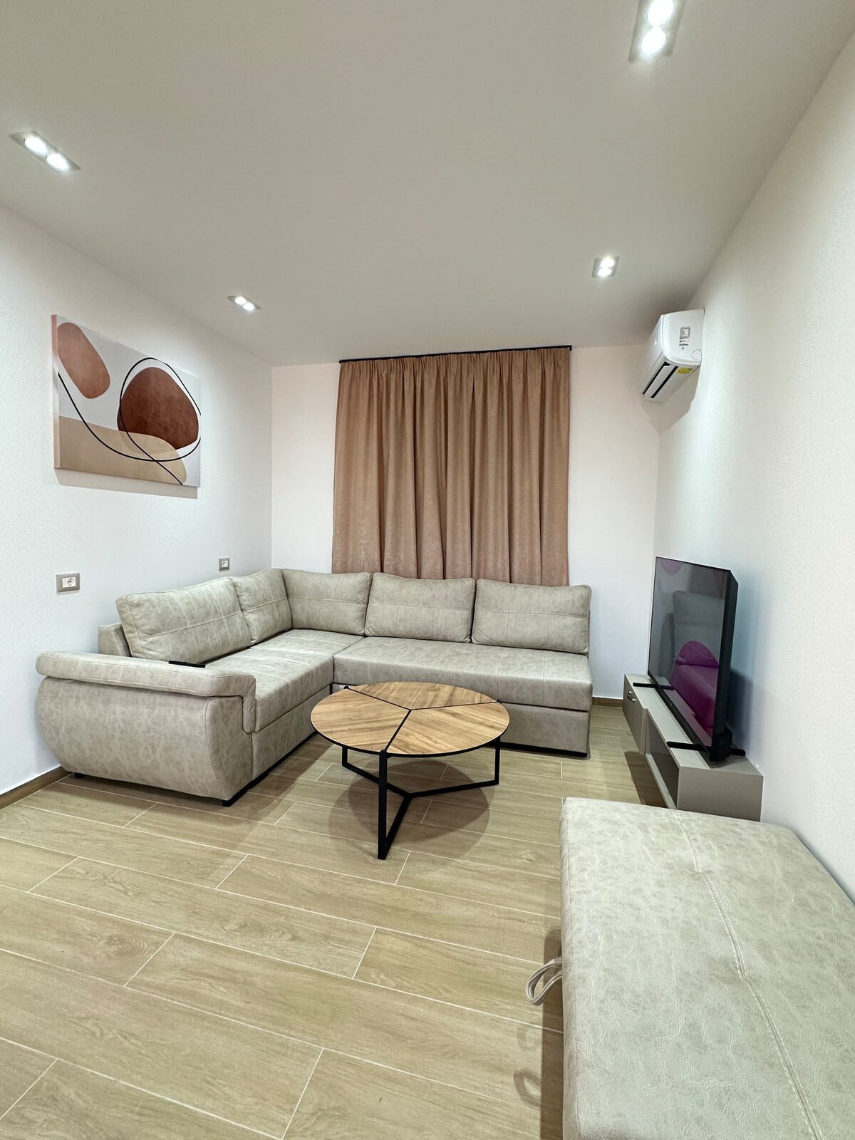 Listing 1461799464098500843