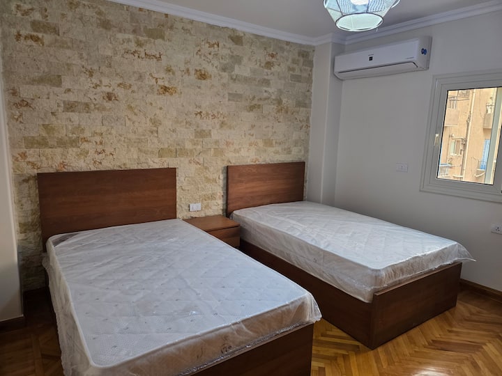 Dhomë gjumi 2