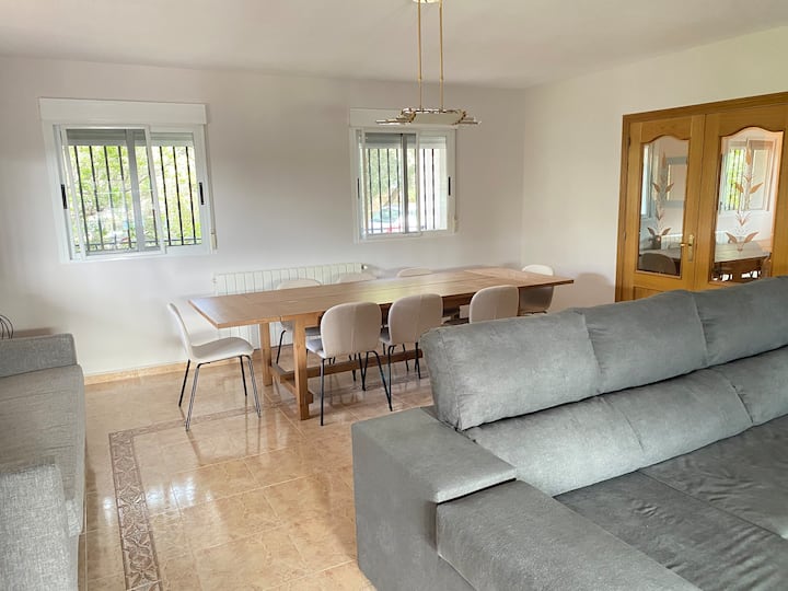 Chalet C/ Piscina, A 1 H De Madrid. Ideal Familias - Pastrana