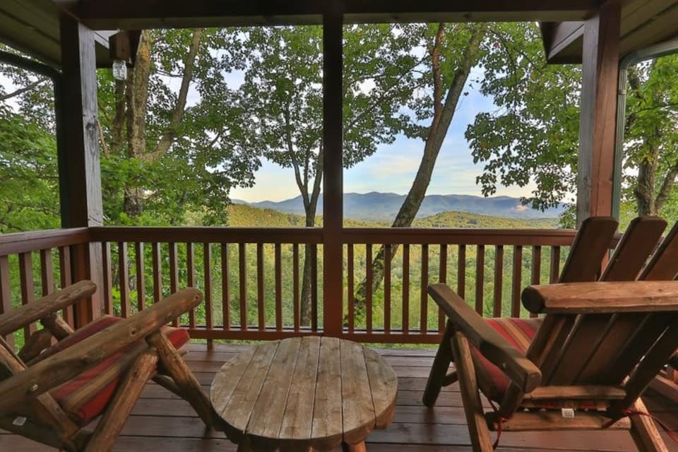 Moose Mountain Lodge, above Ellijay, Ellijay, Georgia, United States, photo 1 of 10