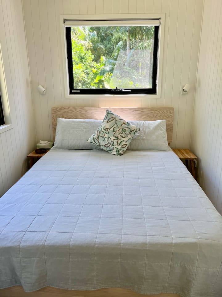 საძინებელი 1