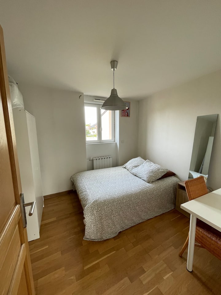 Charmante Chambre Dhôte Proche De Paris - Nanterre