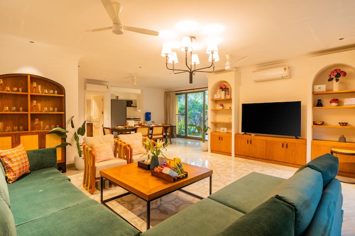 Living room image 3