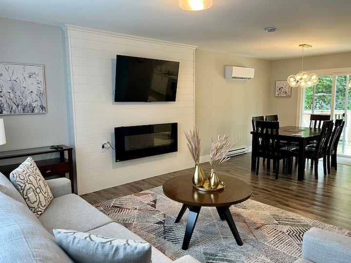 Spacious 3br Near Mun & Airport - 세인트 존스