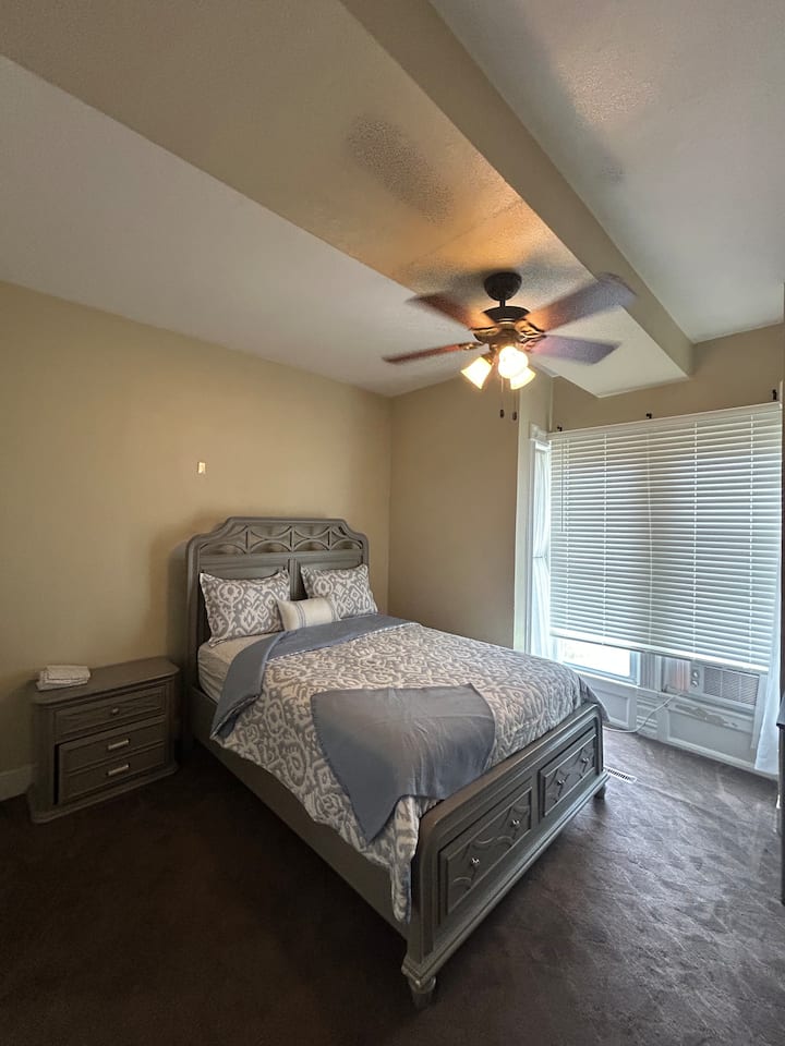 غرفة النوم 1