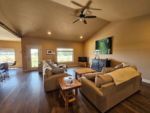 Successful Airbnb property: Desert Gemini Ranch in Fruita
