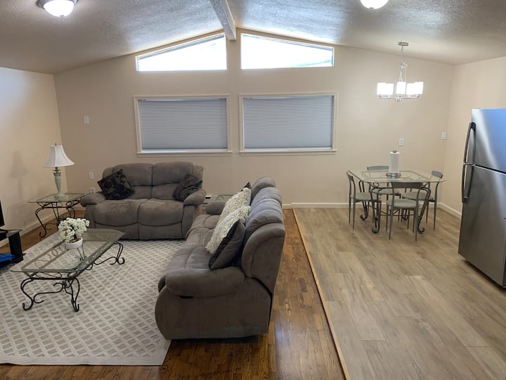 Central Stay / By Tacoma Mall - Steilacoom, WA