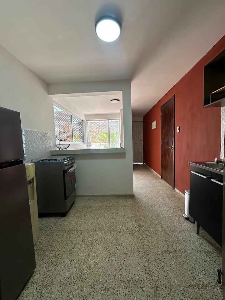 Acogedor Y Céntrico Apartamento Con Patio  411-3 - Costa Dorada