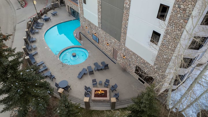 2min To Lifts | Pool | Hot Tub | Pet-friendly - Crested Butte, CO