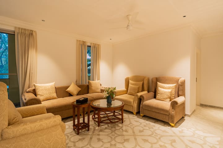 Living room 2 image 1