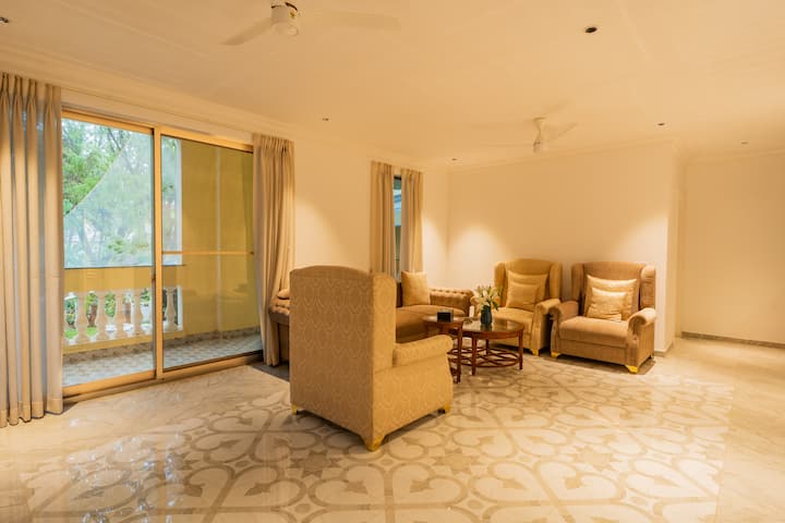 Living room 2 image 3