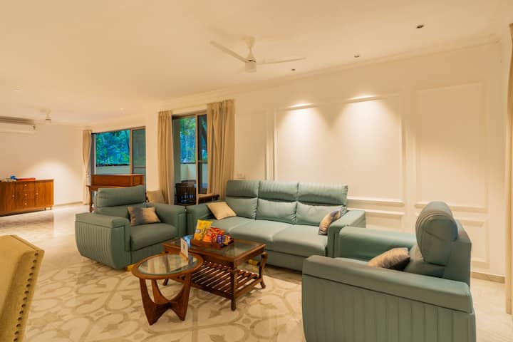 Living room 1 image 2