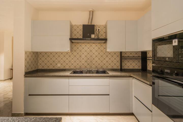 Full kitchen image 5