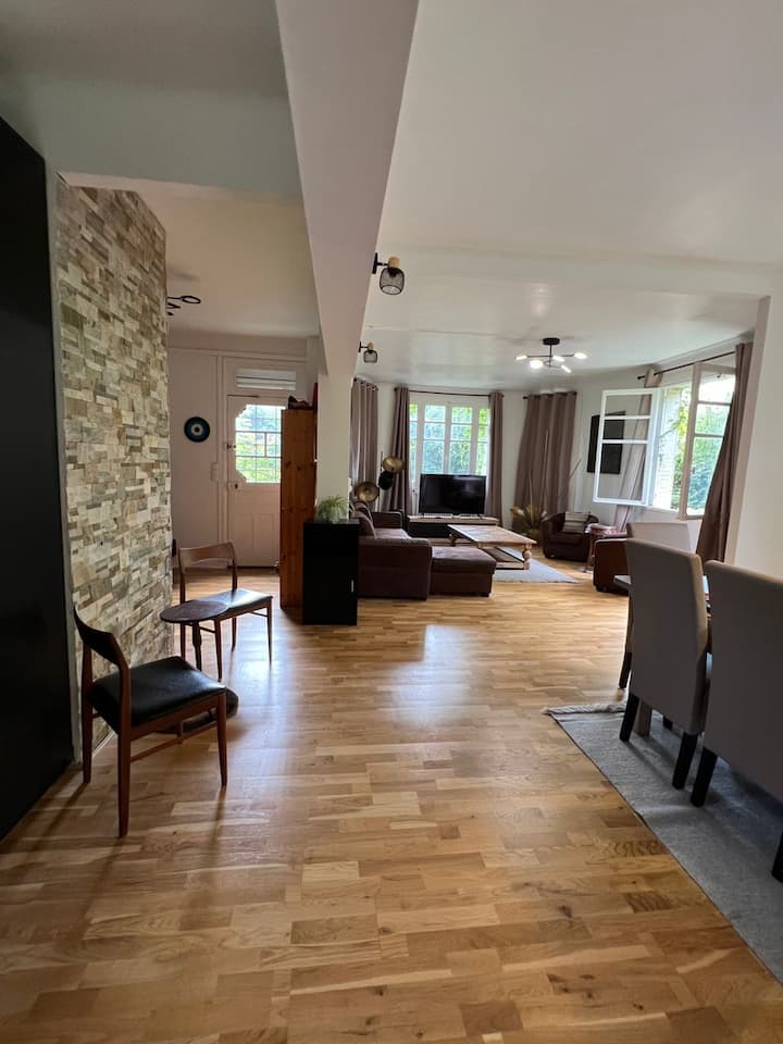 Peaceful Stay In Central Auxerre - Yonne