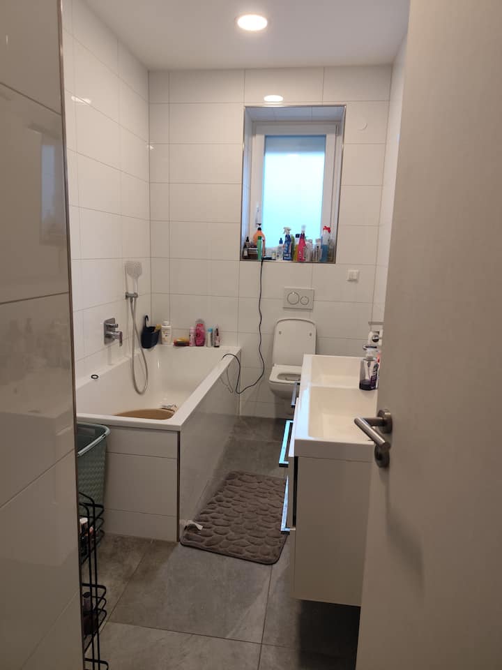 1. obrázok ponuky Izba v centre Augsburgu a pokojná