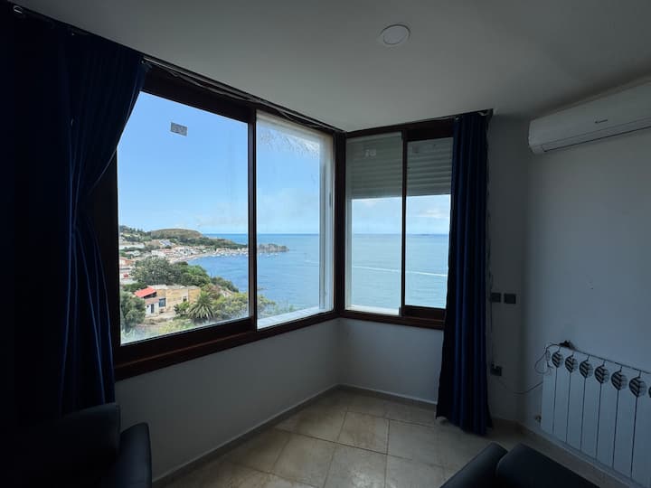 Appartement F3 Au Bord De La Mer - Annaba