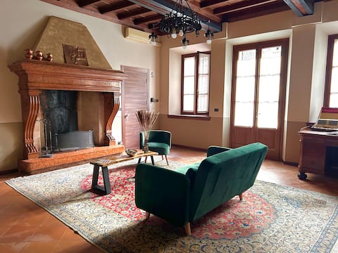 Dimora1848-6 rooms within walking distance of Lake Garda