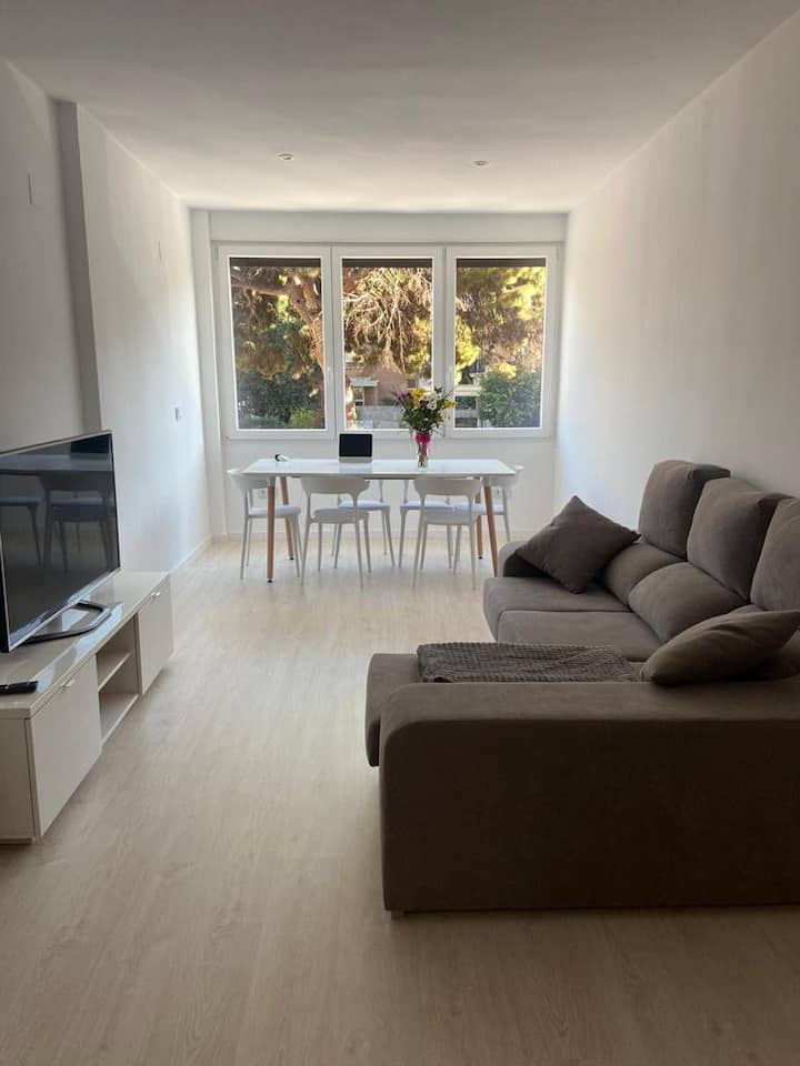 Modern, Large Apartment - Valencia