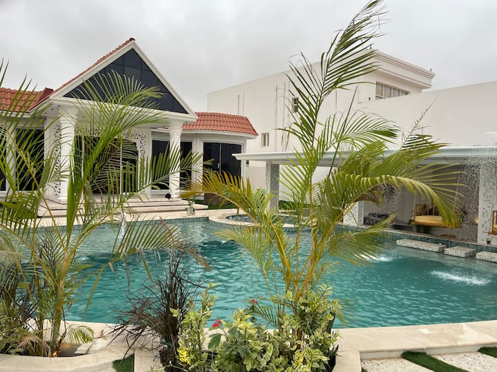 Al Samou Grand Chalet