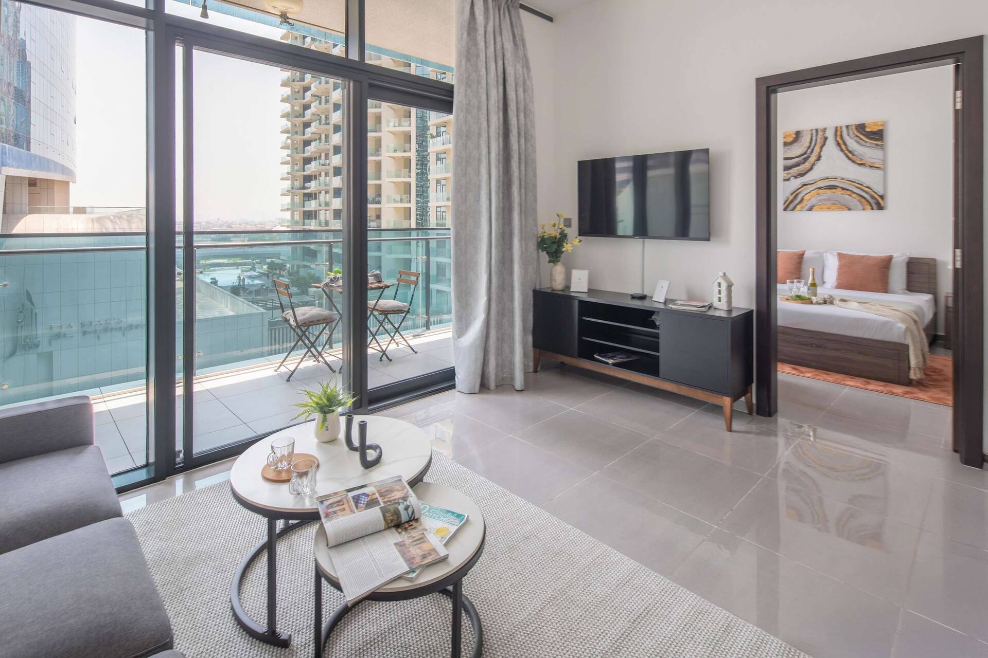 Modern 1BR in Business Bay with Spacious Balcony! — photo 2