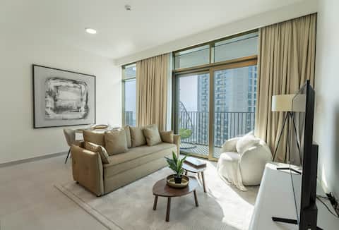 Top performing Airbnb: Stay @ Elegant Creek Harbour | Five-Star Amenities in Al Kheeran First