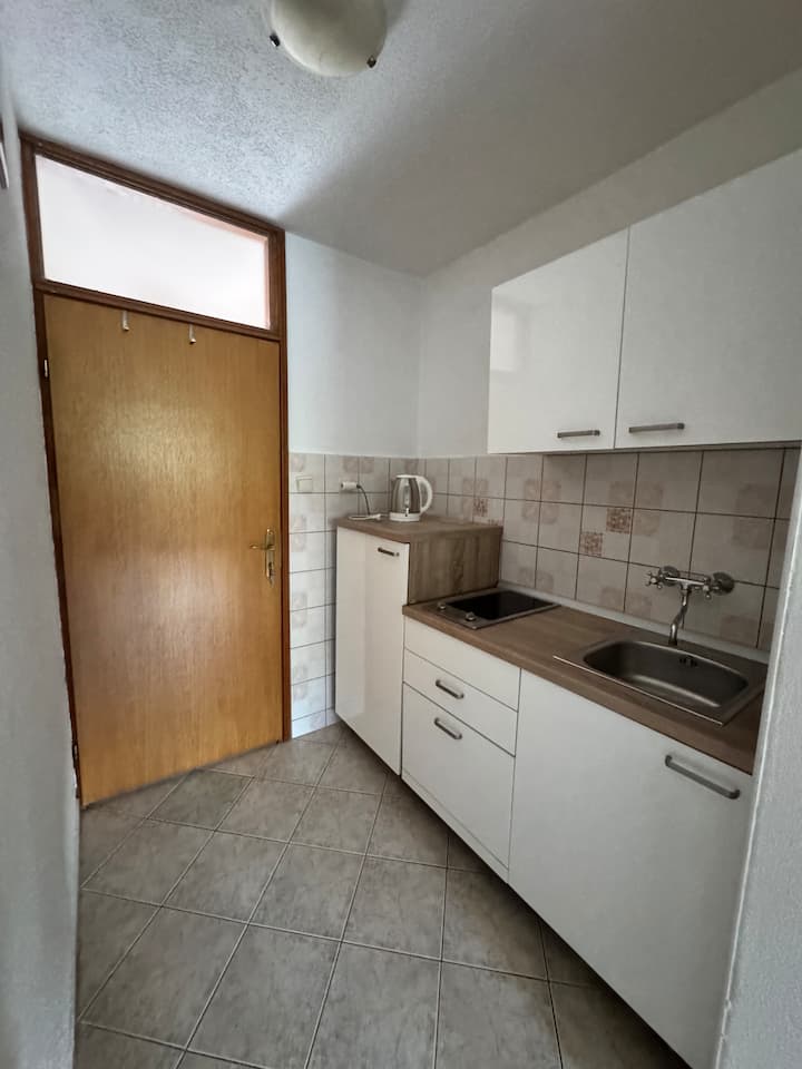 Apartman 3 (Dane) 1 Kat. Parking - Primošten