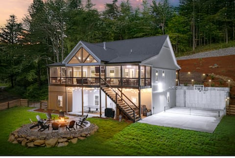 Lakefront Retreat at Nolin-Near Mammoth-Sleeps 20