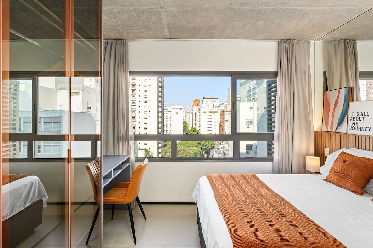 Studio uma quadra da Oscar Freire