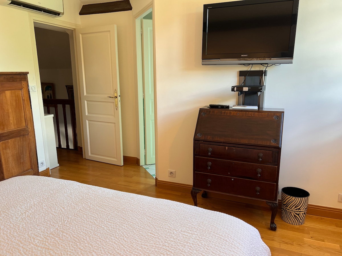 غرفة النوم 2