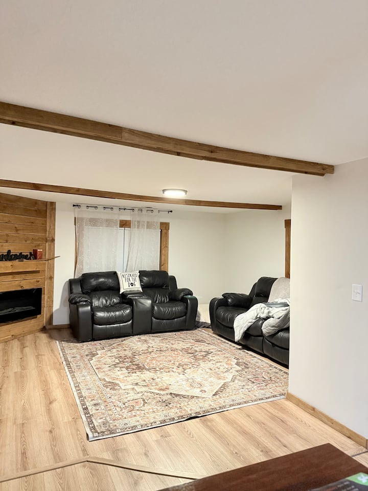 Nice Quiet Home - Clinton, IA