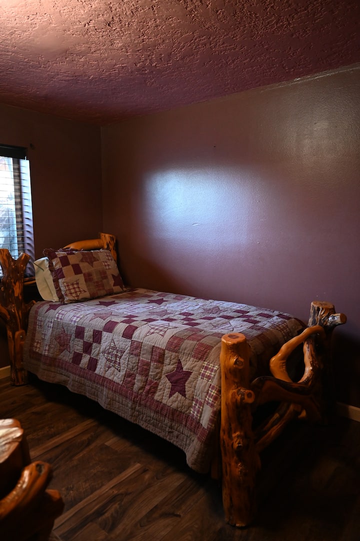 საძინებელი 2