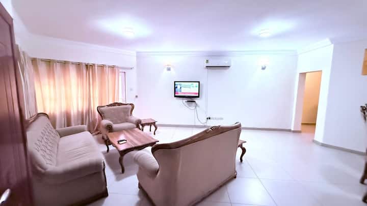 Accra Central Apartment - Free Wi-fi, Free Parking - Ghana