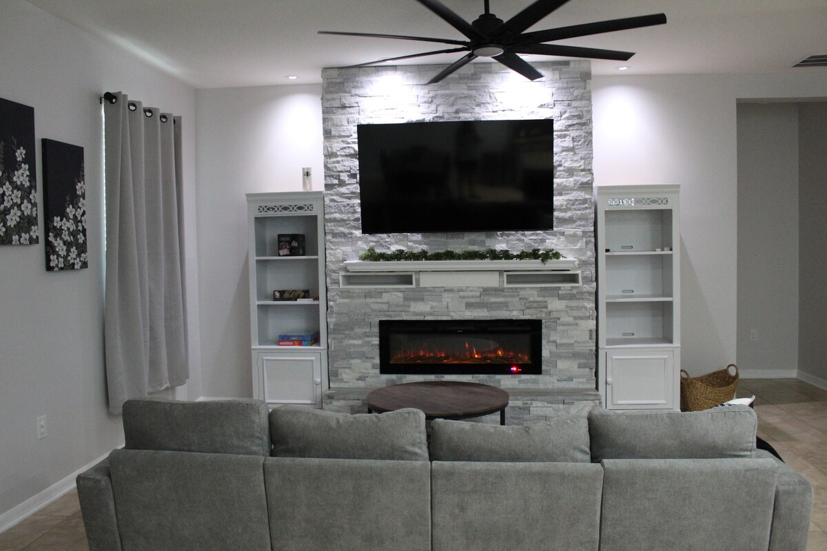 Top performing Airbnb: Vacation Villa in Davenport
