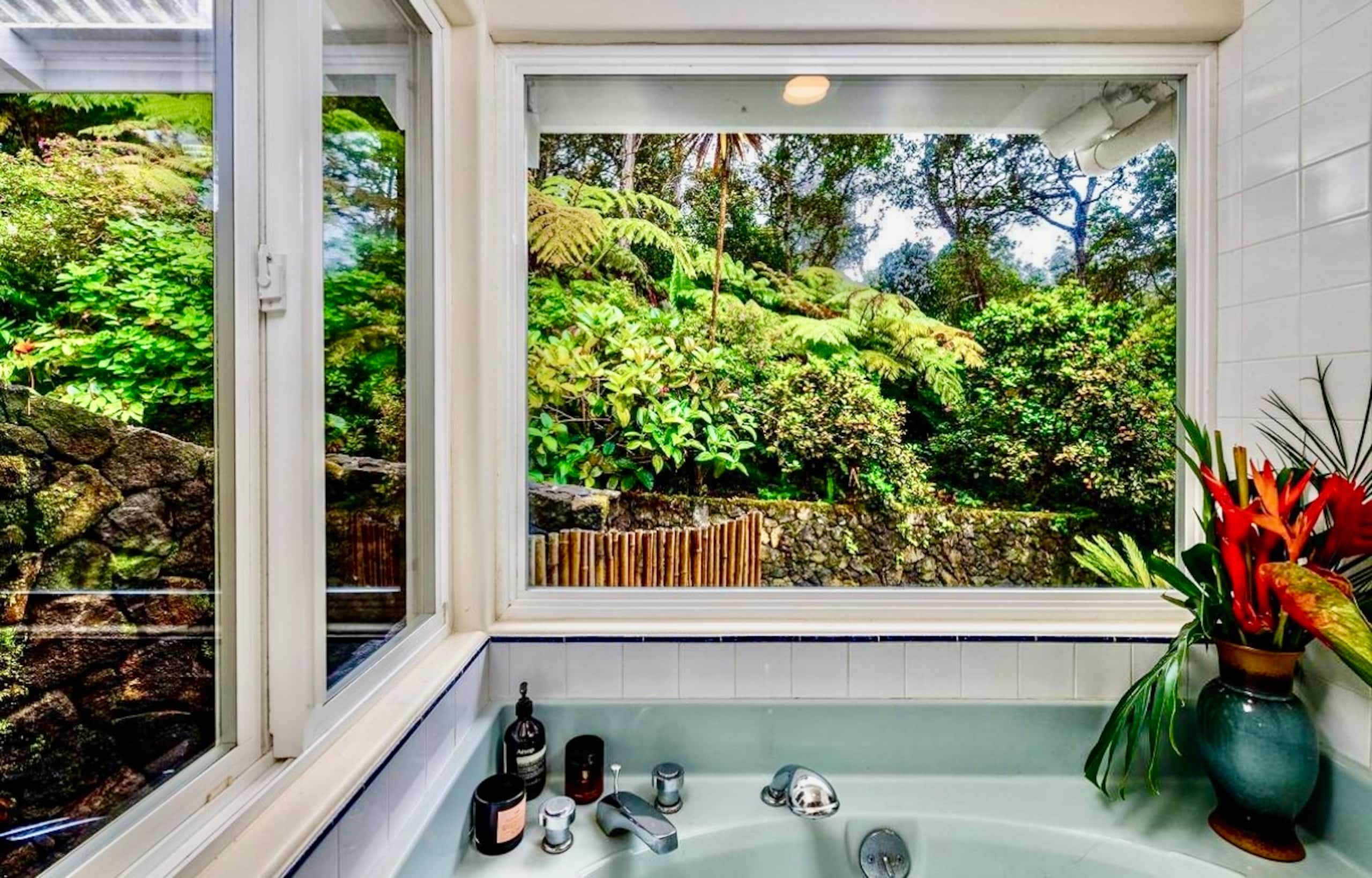 Home in Kailua-Kona · ★4.98 · 3 bedrooms · 6 beds · 2 private baths - Image 14