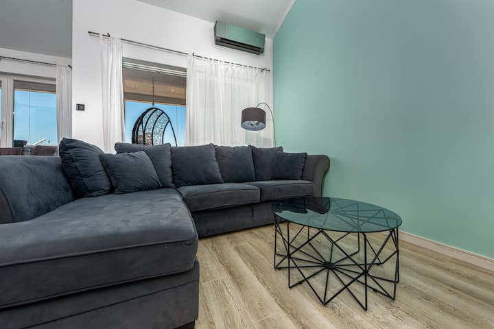 Aurea Mare Makarska-3br, Sea View & Prime Location - Makarska