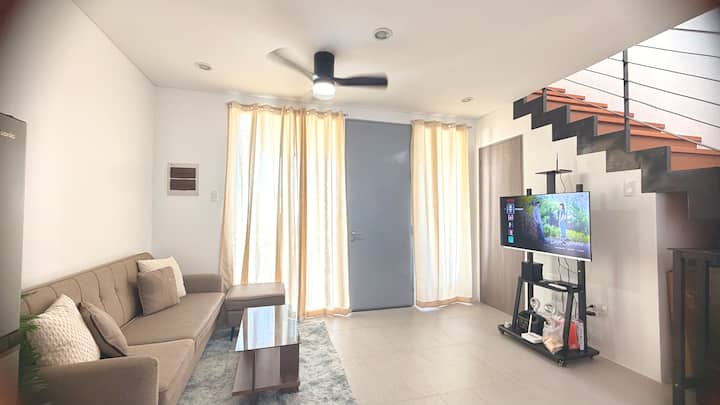 Serenity Bliss - Cozy Townhouse In Nasugbu - Alfonso