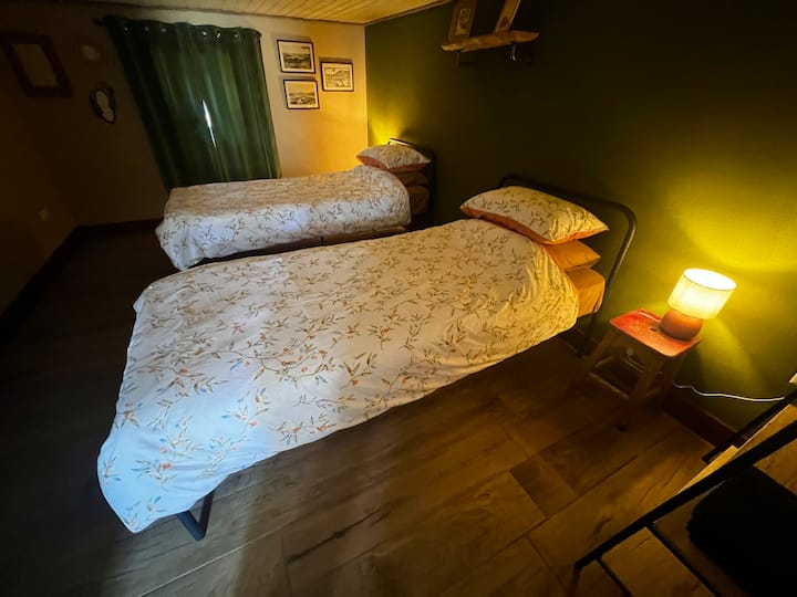 Dhomë gjumi 2