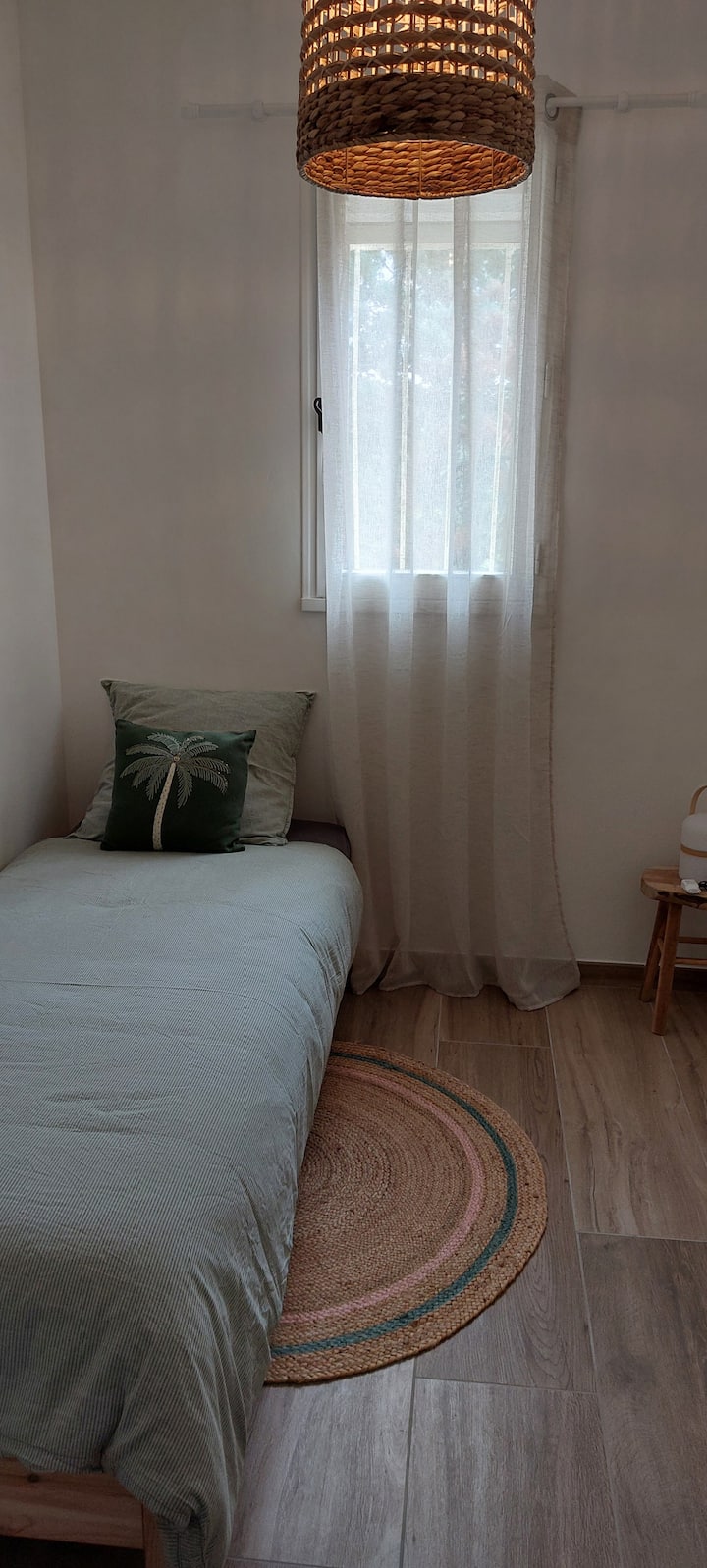 საძინებელი 4